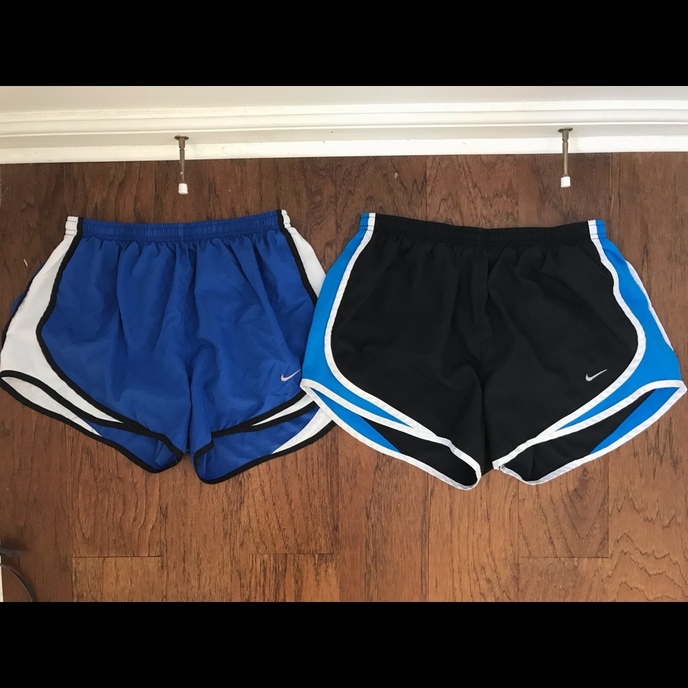Women’s Nike Shorts Size Medium